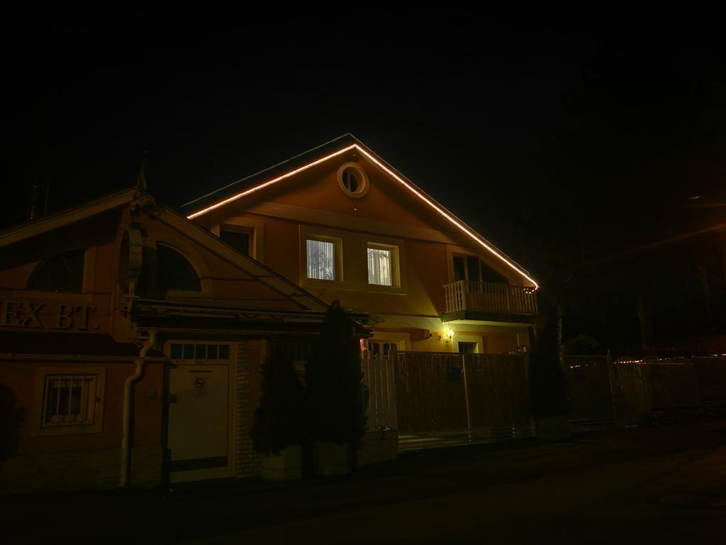 Apartment Patricia With Garden Budapest Exterior foto